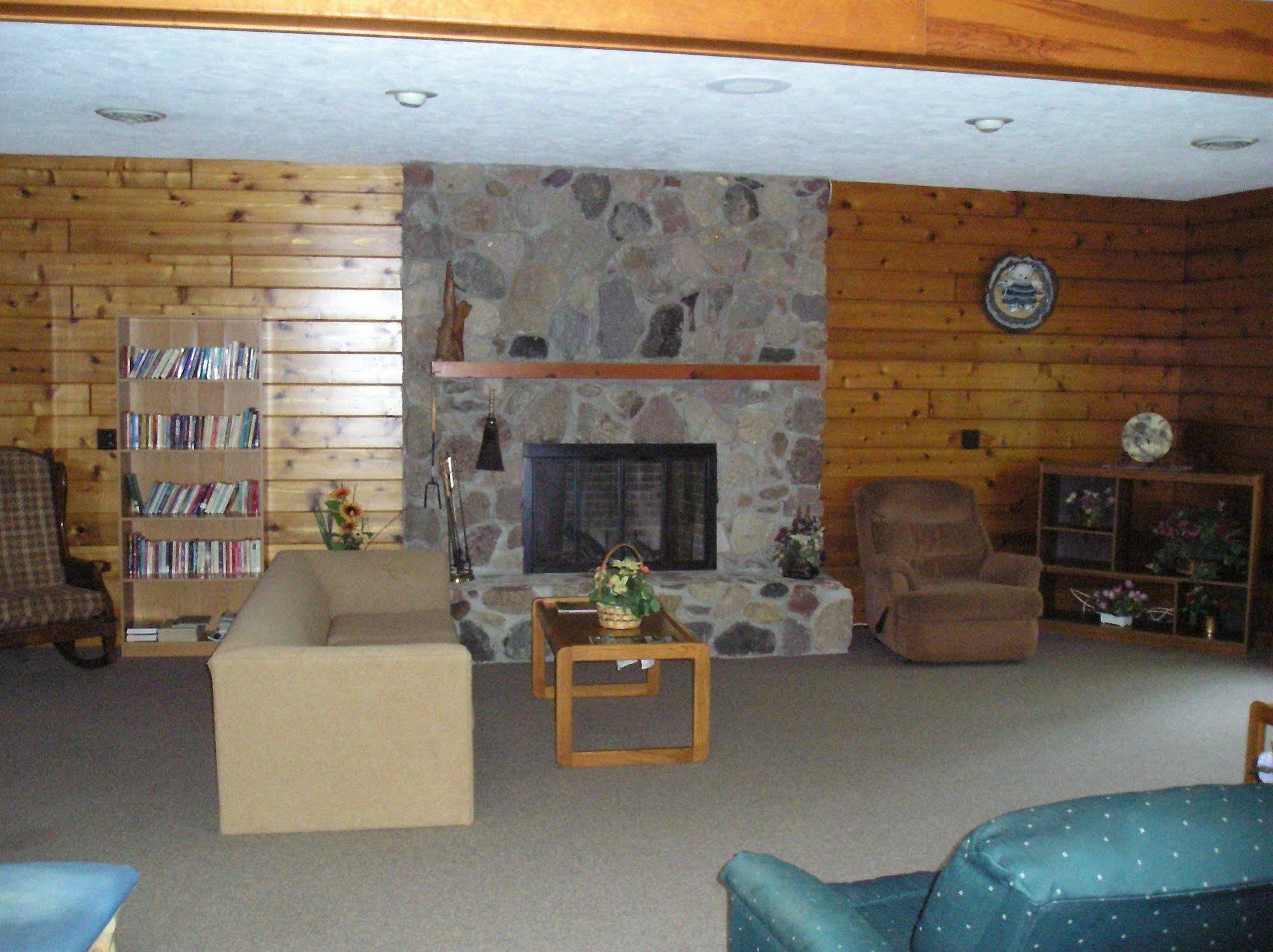 Bear Cave Rv Campground Buchanan Buitenkant foto